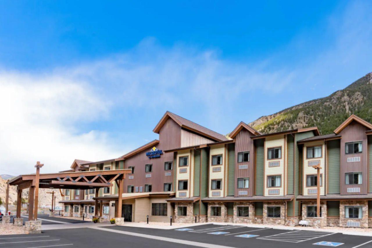 Microtel Inn & Suites By Wyndham Georgetown Lake Exteriör bild