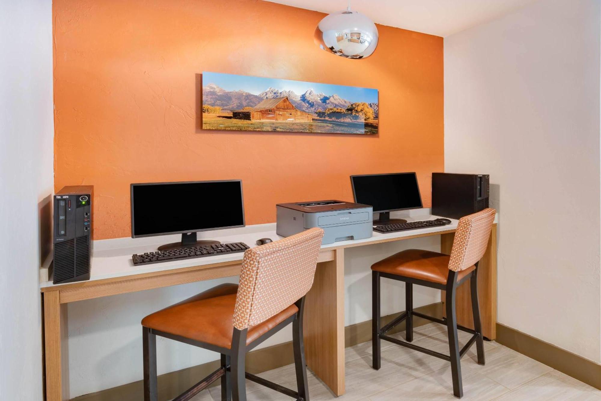 Microtel Inn & Suites By Wyndham Georgetown Lake Exteriör bild